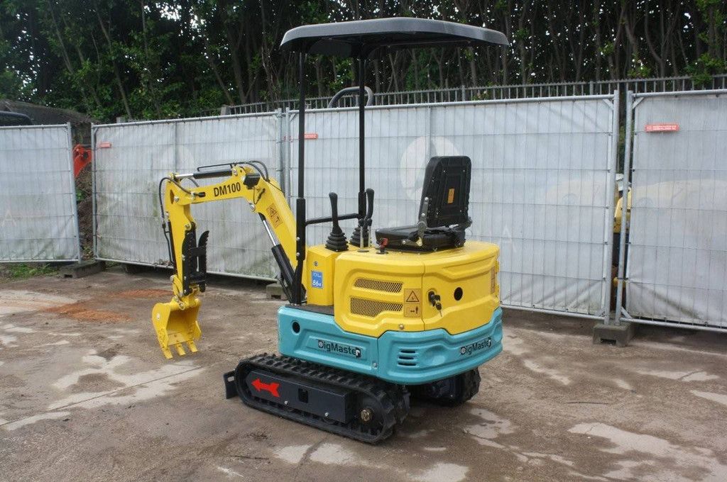 Mini excavator DigMaster DM100 Diesel 13.5hp 2025 DEMO