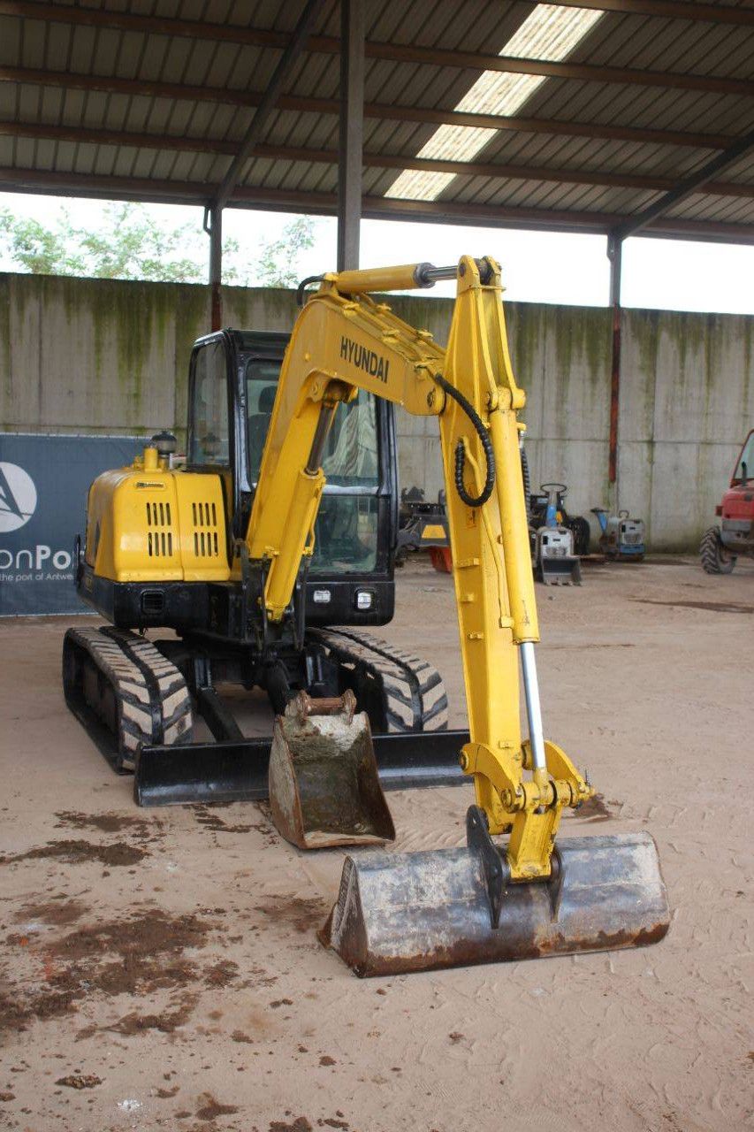 Crawler excavator Hyundai R60-7 Diesel 39.7kW 2013