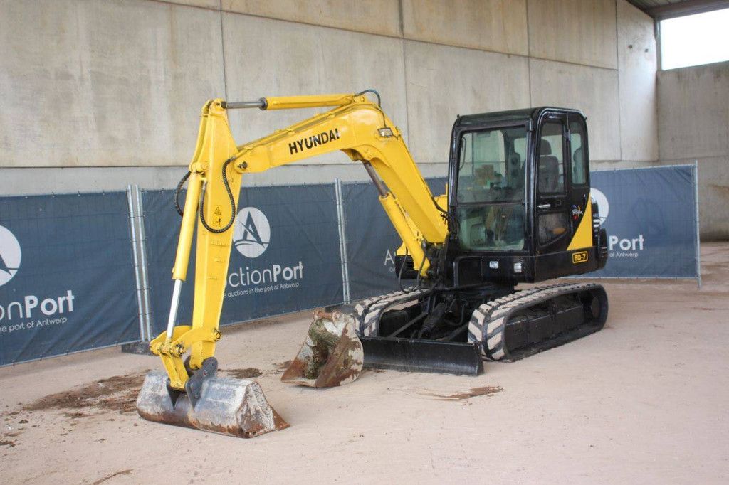 Crawler excavator Hyundai R60-7 Diesel 39.7kW 2013
