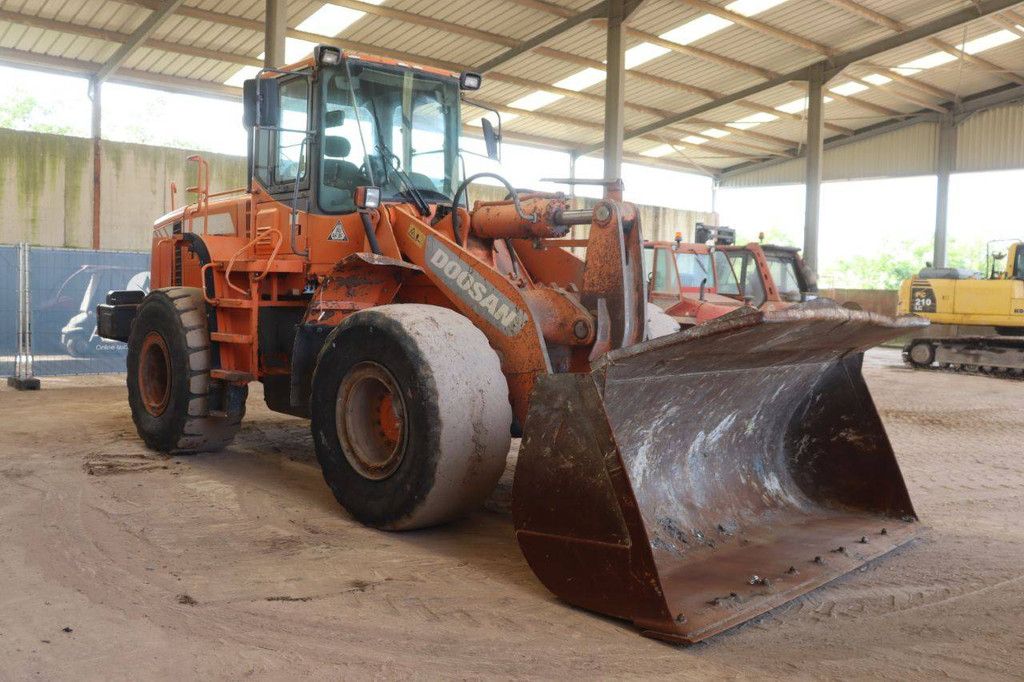 Wheel loader Doosan DL300 Diesel 162kW 2012