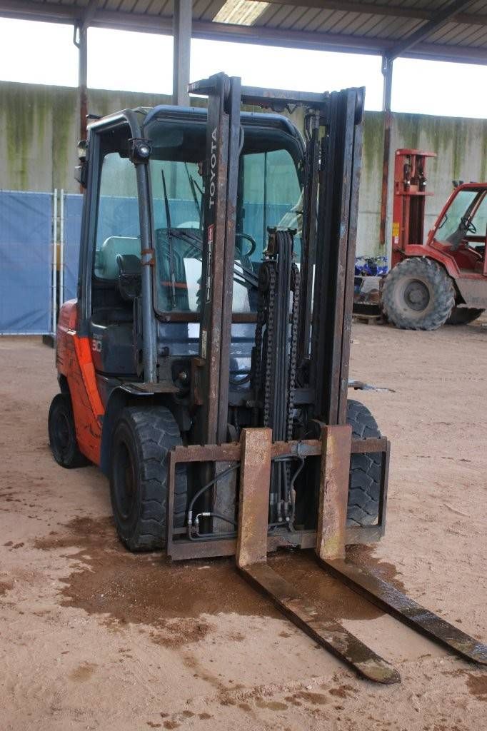 Heftruck Toyota 06686GF30 LPG 3000kg 3.3m 2017