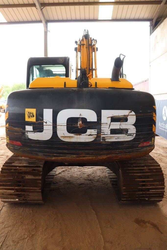 Rupsgraafmachine JCB JS131LC Diesel 74.9pk 2016