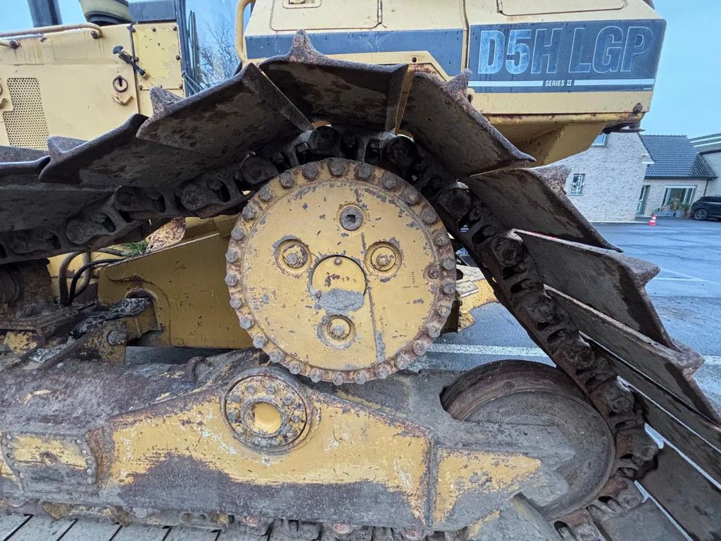 Caterpillar D5H