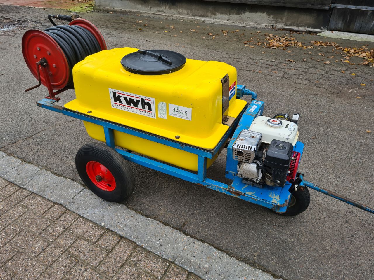 KWH onkruidspuit vergifspuit met honda motor.