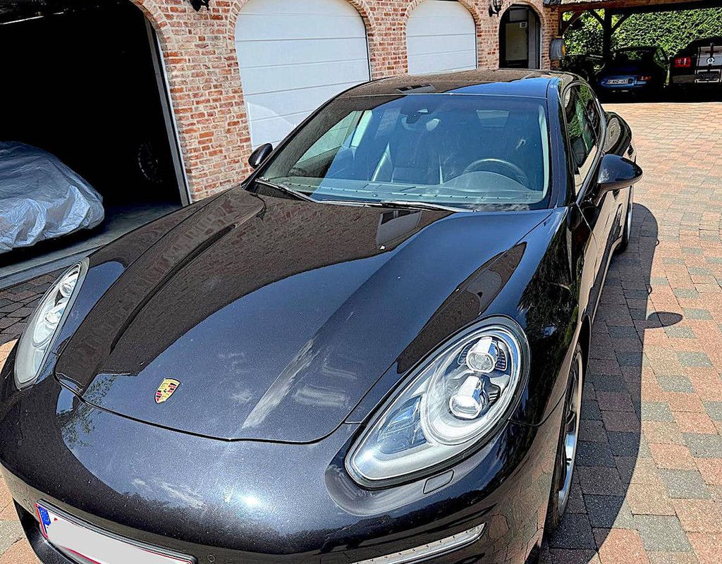 Porsche Panamera 3.0 V6 Diesel 2013 (Marge)