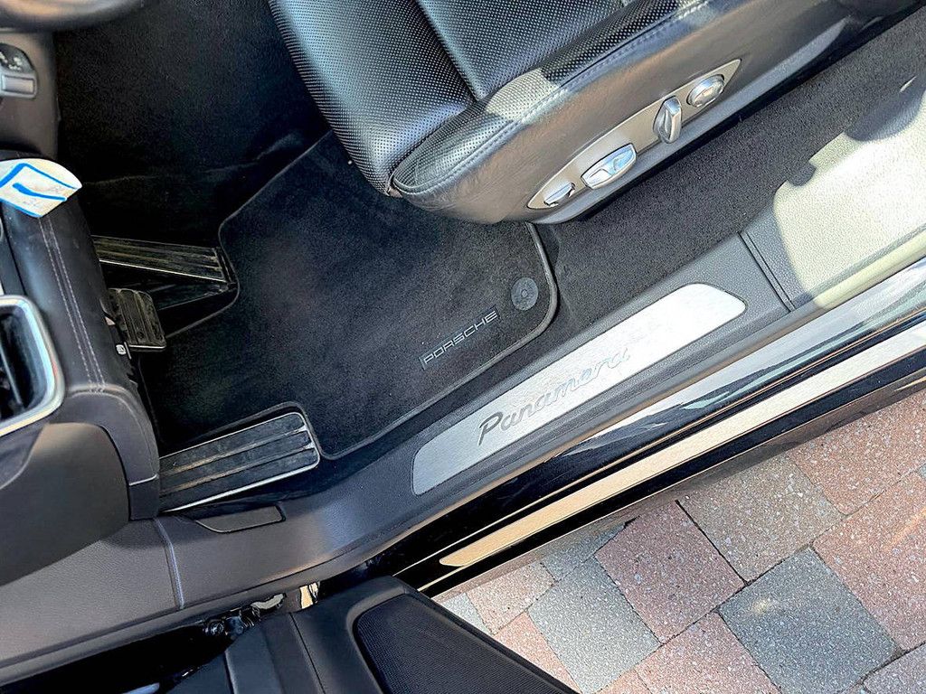 Porsche Panamera 3.0 V6 Diesel 2013 (Marge)