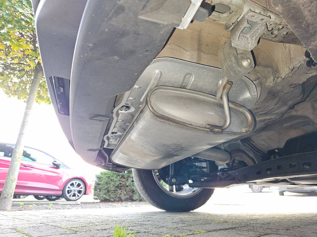 Volkswagen Golf 8 eTSI Benzin 2023