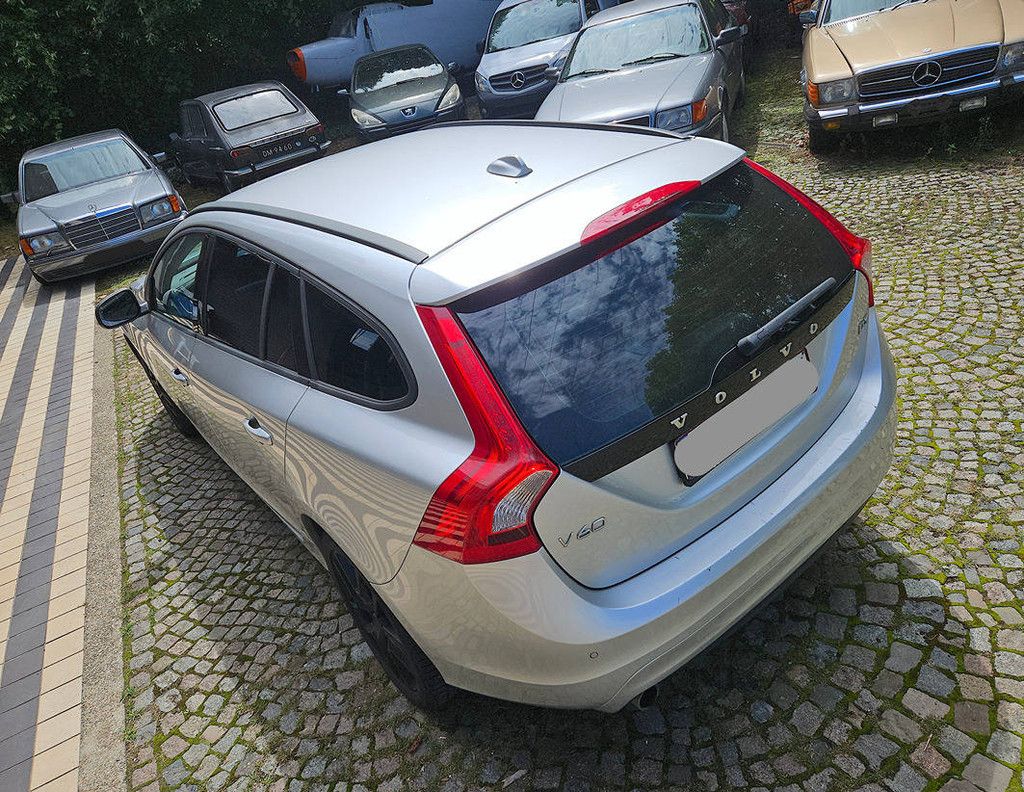 Volvo V60 D3 (Light Truck) Diesel 2013 (Margin)