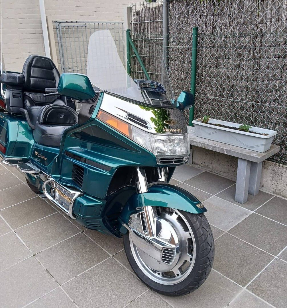 Honda Goldwing 20th Anniversary Edition (Margin)
