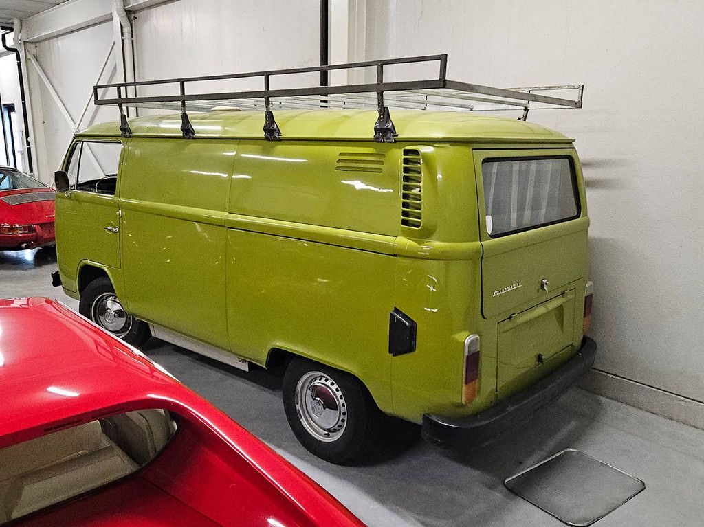 Volkswagen T2 _ 1.6 (Margin)