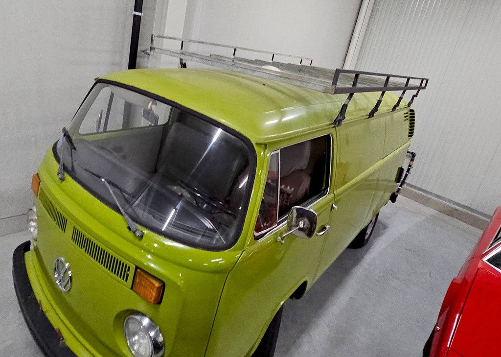 Volkswagen T2 _ 1.6 (Margin)