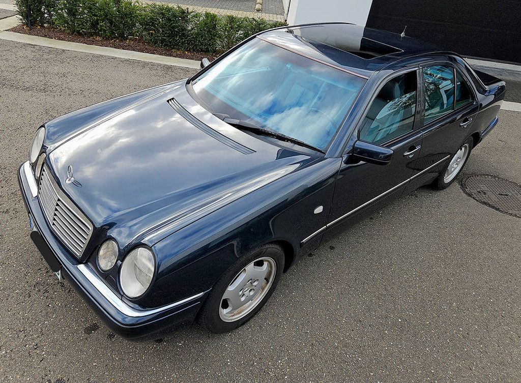 Mercedes-Benz E300 D Automatik (Marge)