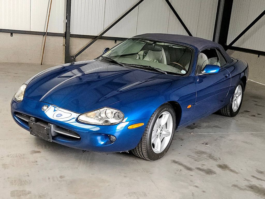 Jaguar XK8 Convertible