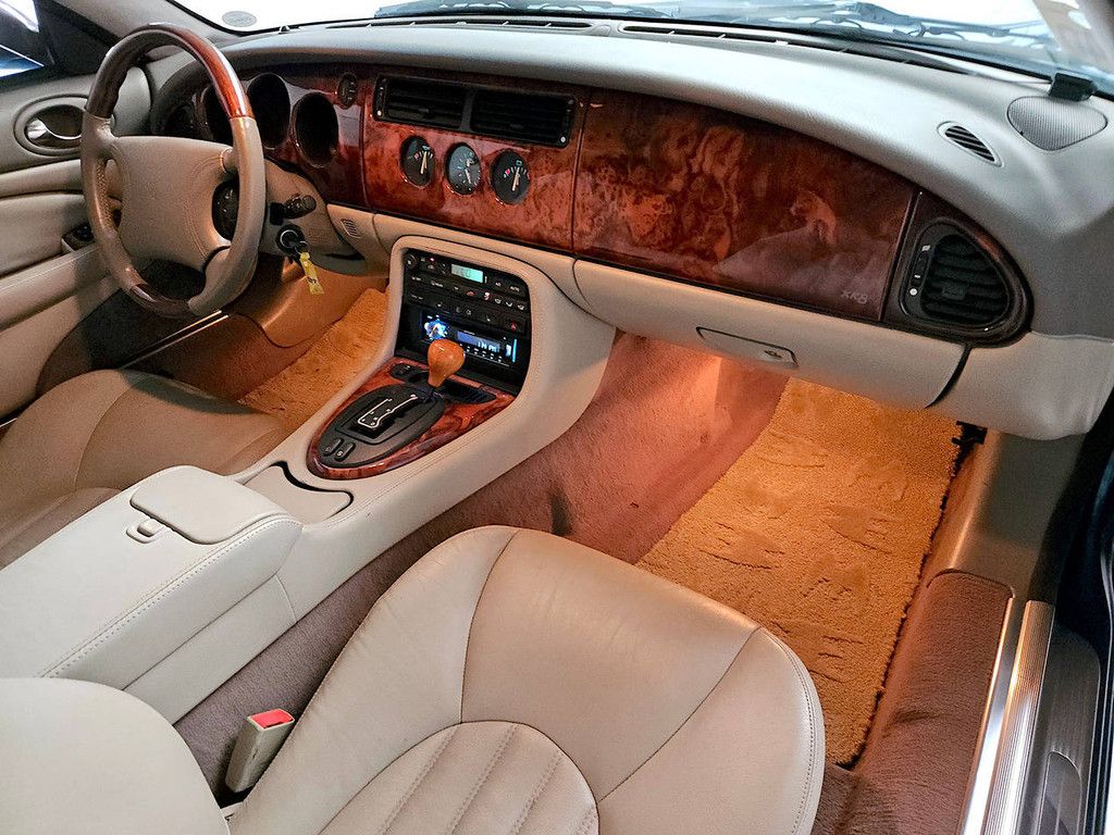 Jaguar XK8 Convertible