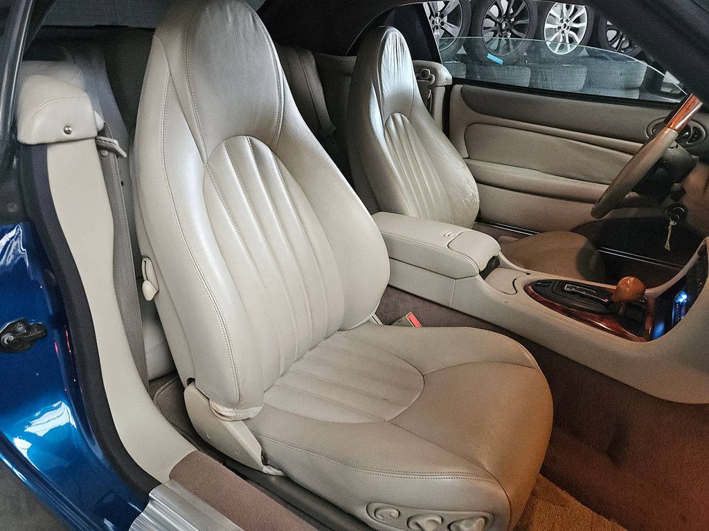 Jaguar XK8 Convertible