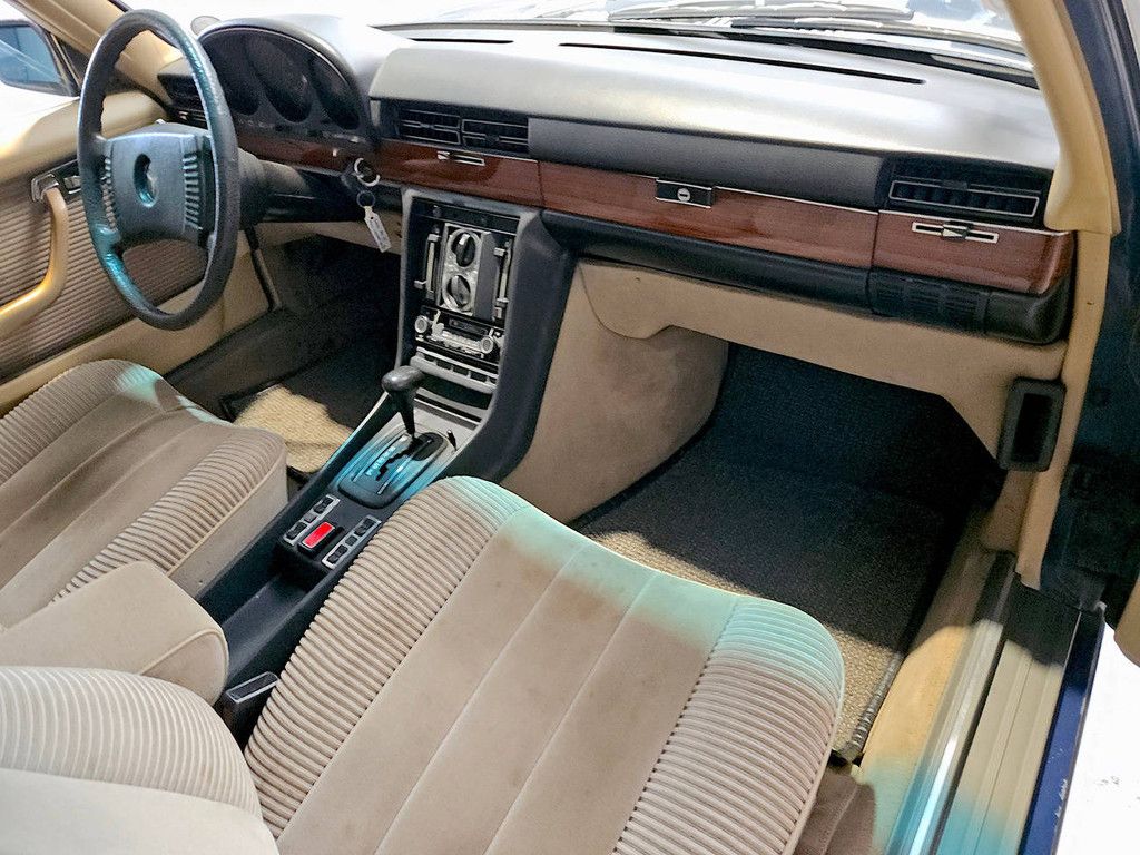 Mercedes-Benz 280 SE Automatic