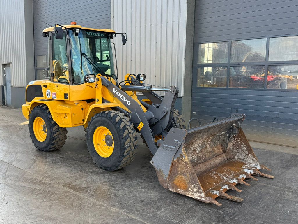 Volvo L30G