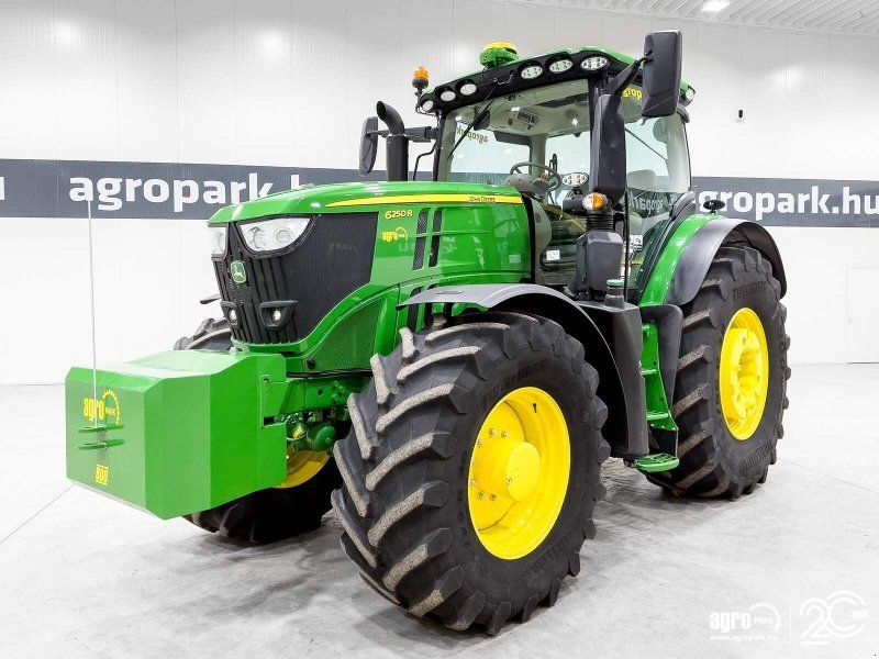 John Deere 6250R