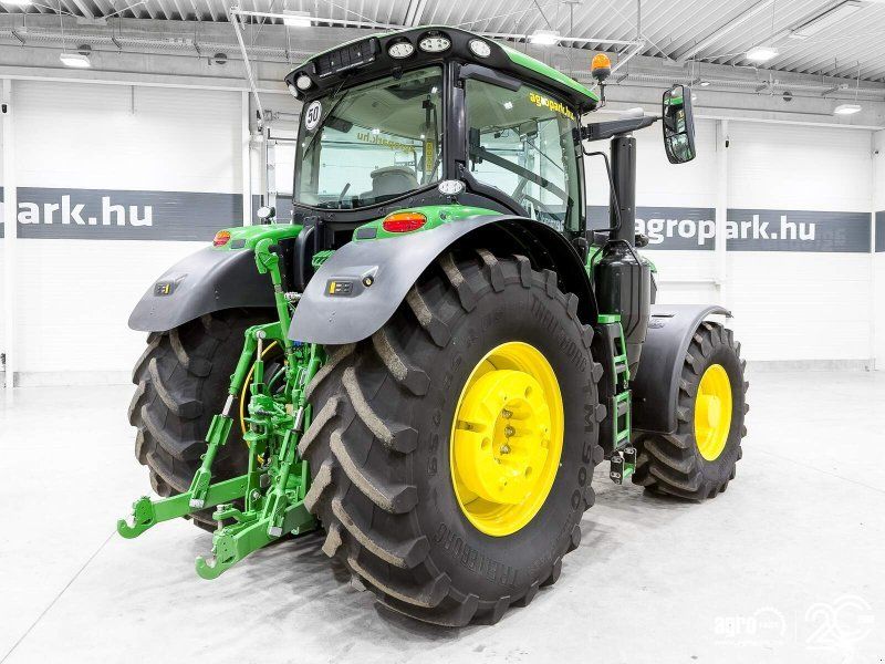 John Deere 6250R