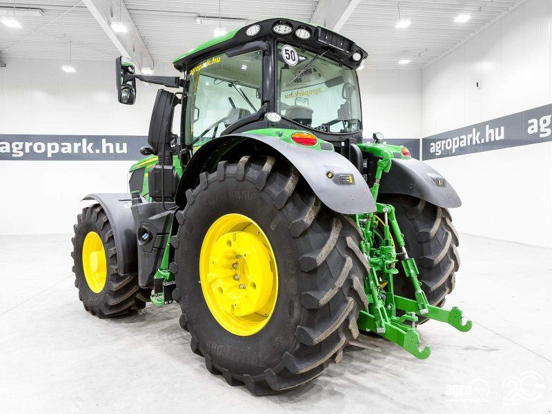 John Deere 6250R