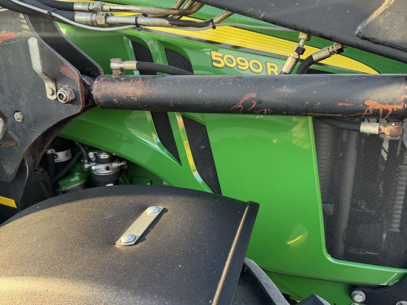 John Deere 5090 R
