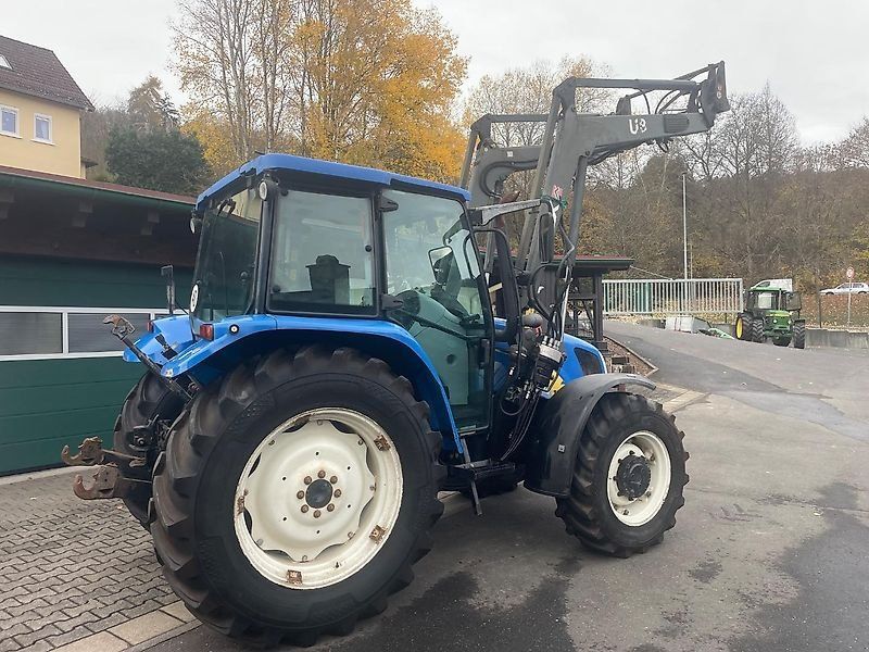 New Holland T 5050 Allrad Frontlader Klima TÜV neu