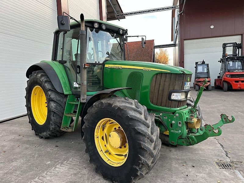 John Deere 6920