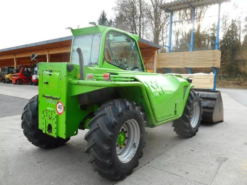 Merlo p40.7 turbofarmer ( neue bereifung )