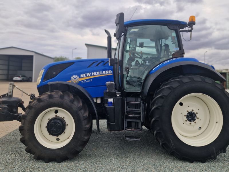 New Holland T7.165