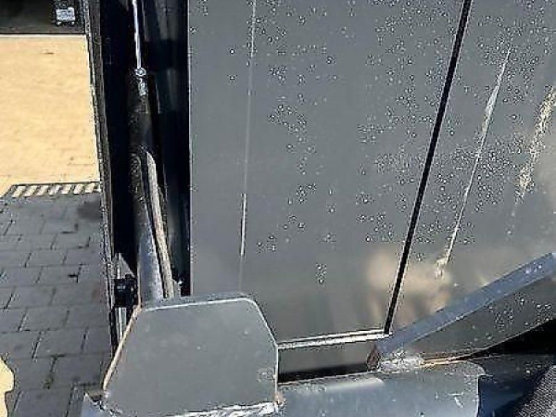 ÜBERLADER / SCHIEBESCHAUFEL