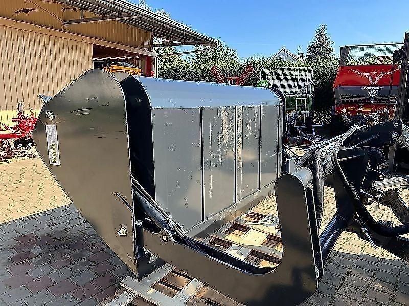 ÜBERLADER / SCHIEBESCHAUFEL