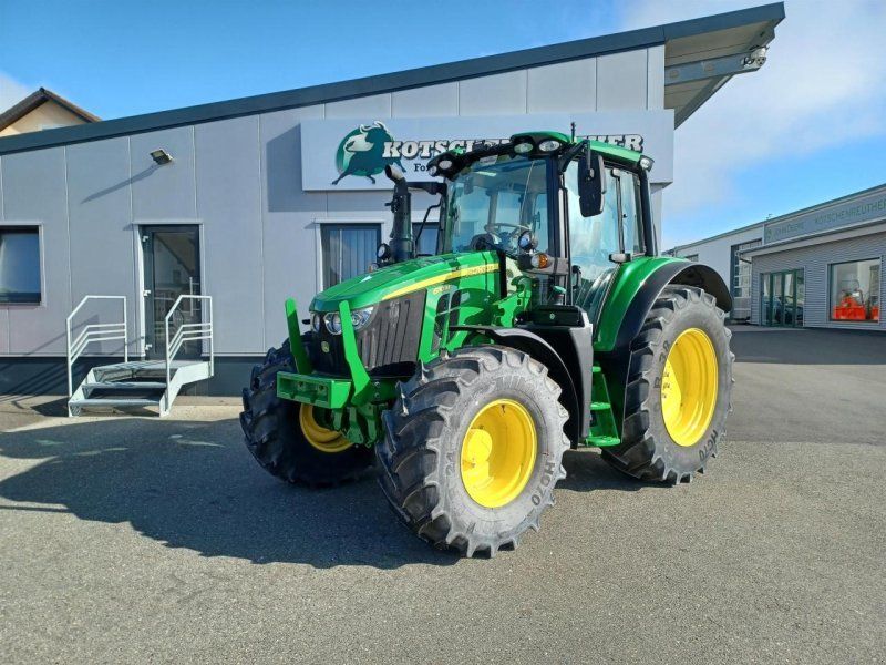 John Deere 6110M