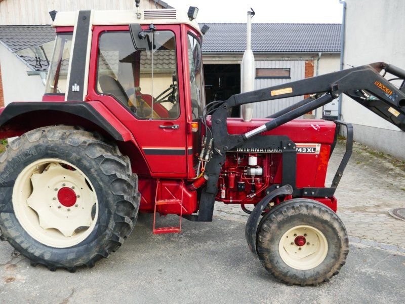 IHC 743 XL Hinterrad im super Zustand! Mit Frontlader H.G.