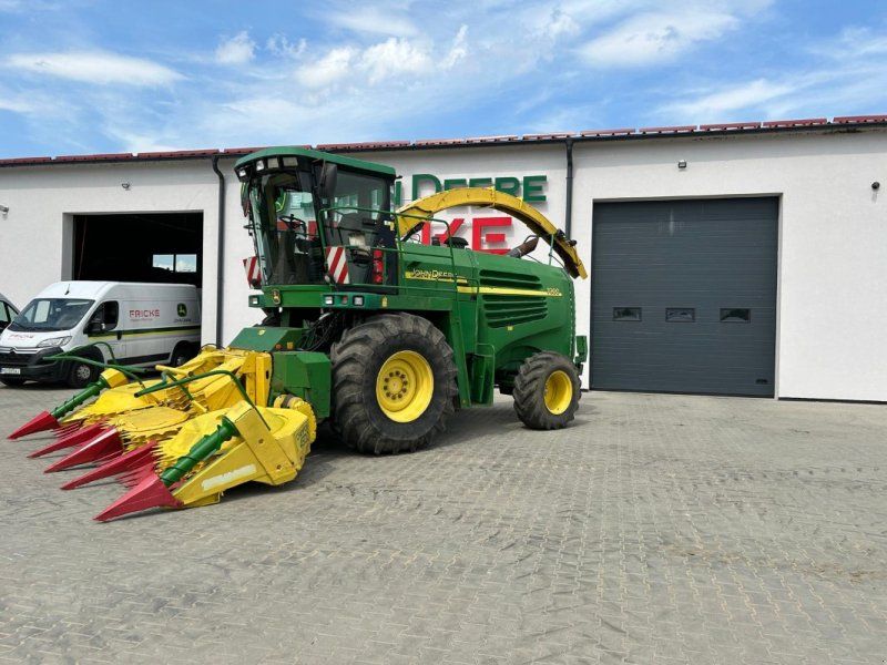 John Deere 7300
