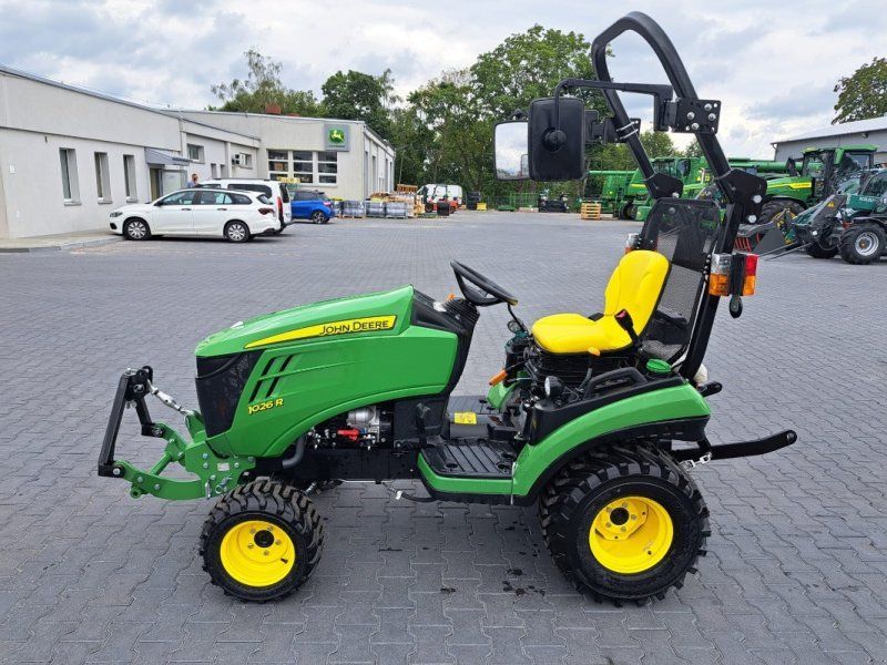 John Deere 1026R