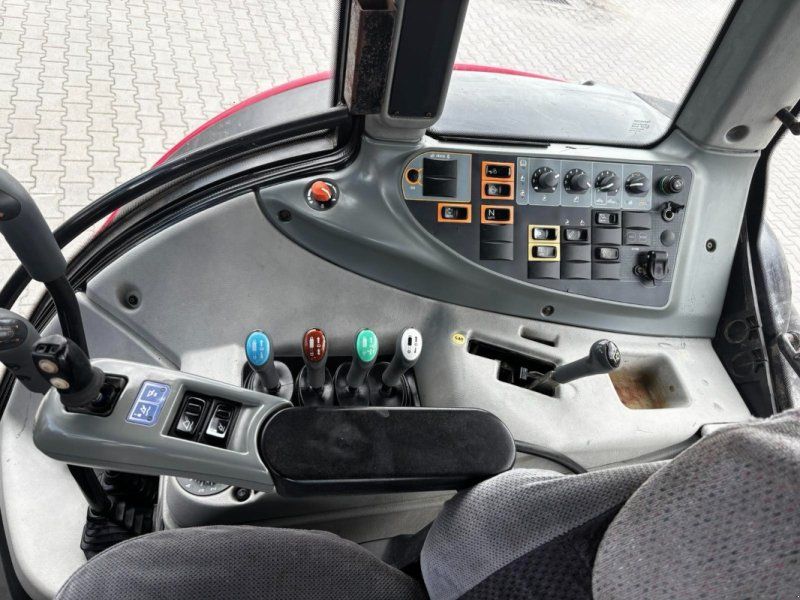 Valtra N101 + QUICKE FRONT LOADER