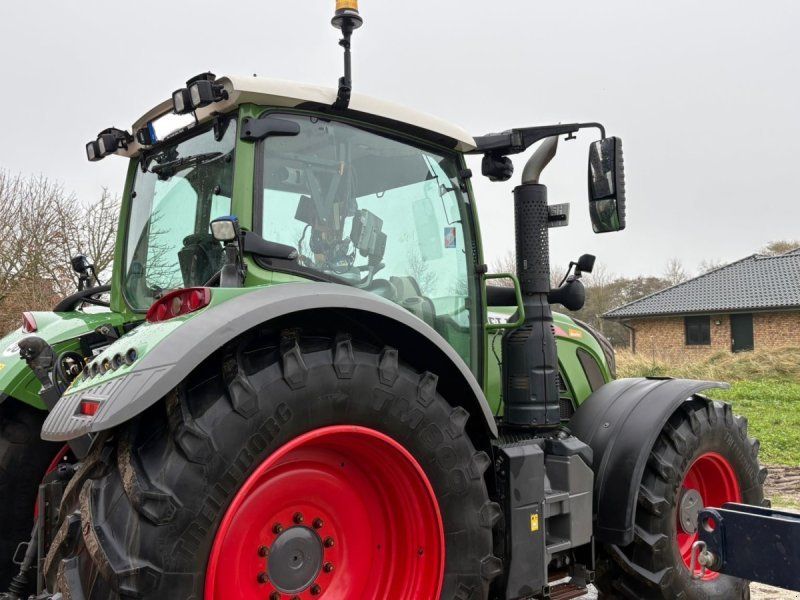 Fendt 724 Vario S4 Profi Plus
