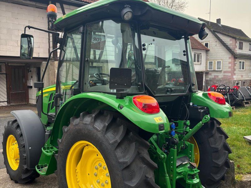 John Deere 5058E