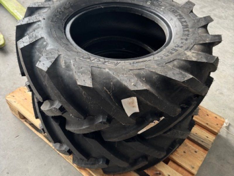 BKT 12,5/80-18 AS 504