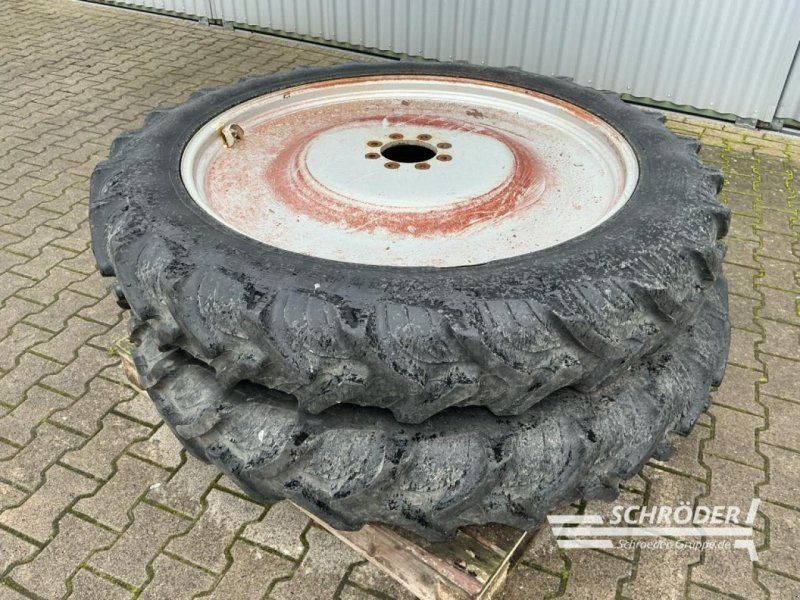Massey Ferguson PFLEGERÄDER 230/95 R32 + 270/95 R44