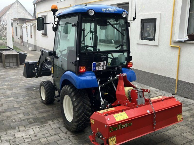 New Holland Boomer 25