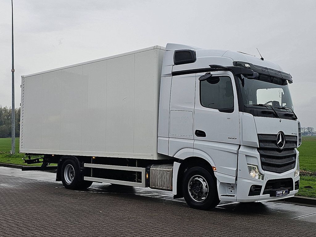 MERCEDES-BENZ ACTROS 1833 driving school 65tkm