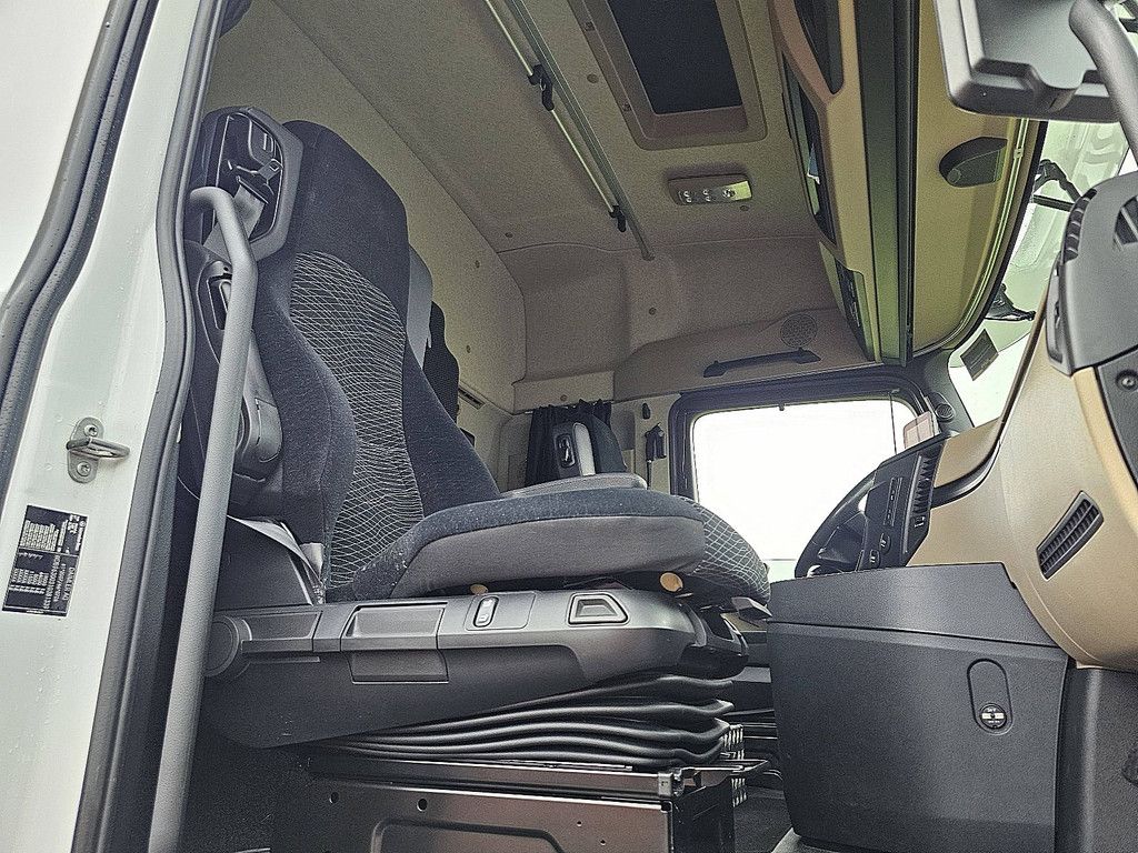 MERCEDES-BENZ ACTROS 1833 driving school 65tkm