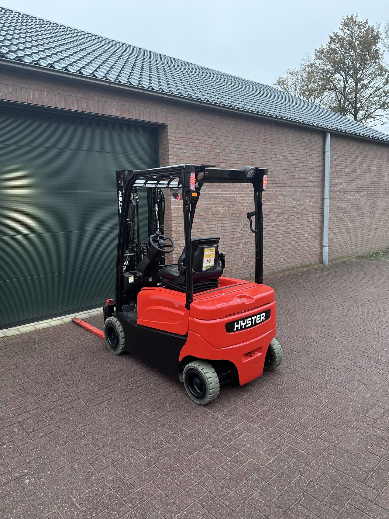 Hyster 1800kg bj 2018 triplo elektrische heftruck