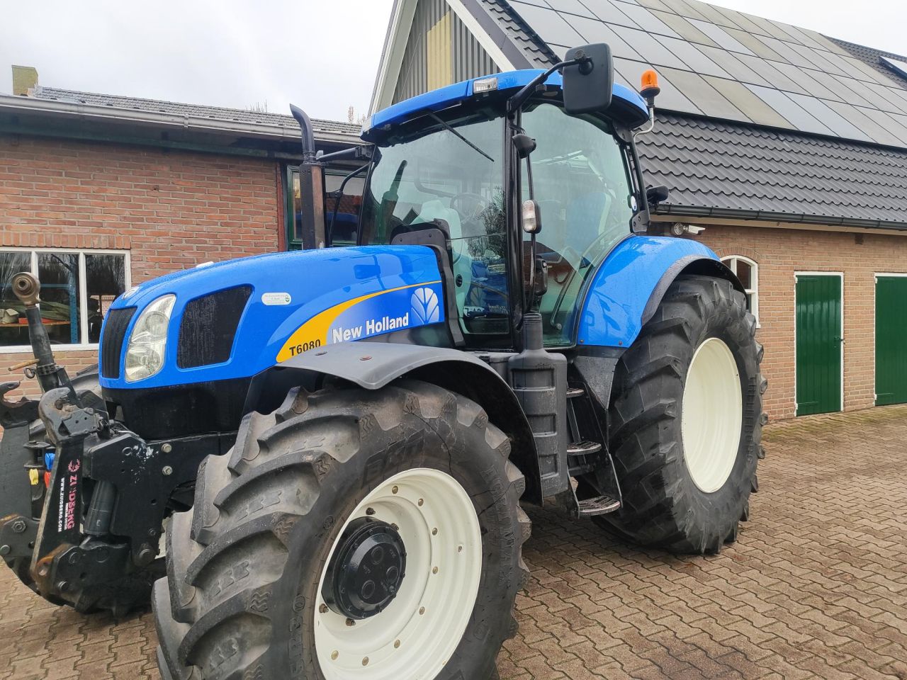 New Holland T 6080 Range Command