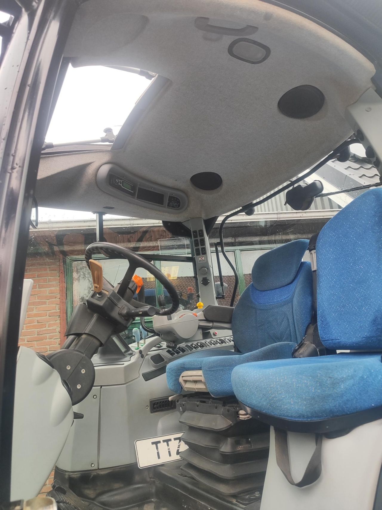 New Holland T 6080 Range Command