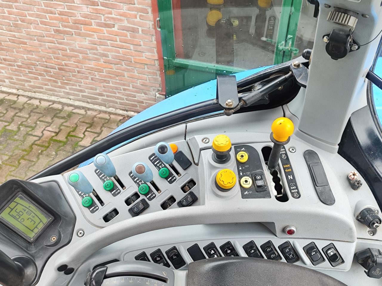 New Holland T 6080 Range Command