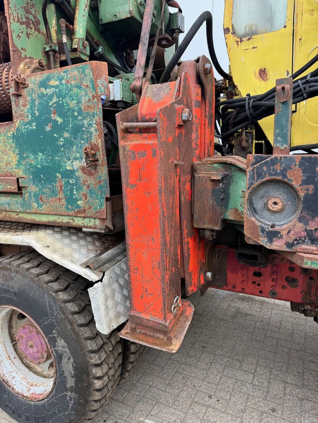 Iveco Turbotech **260-30-WOOD CHIPPER-BROYEUR A BOIS**