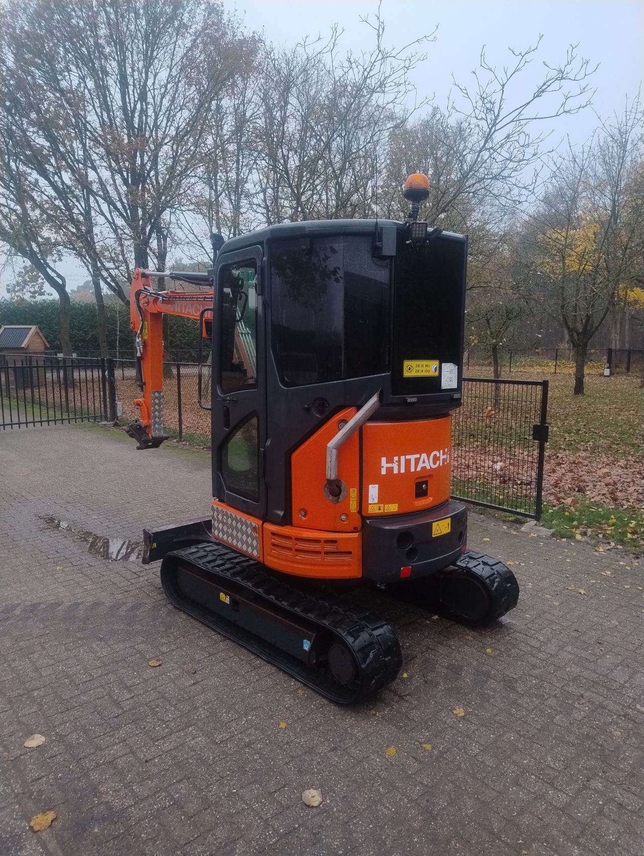 Hitachi zx26u 2018 minigraver