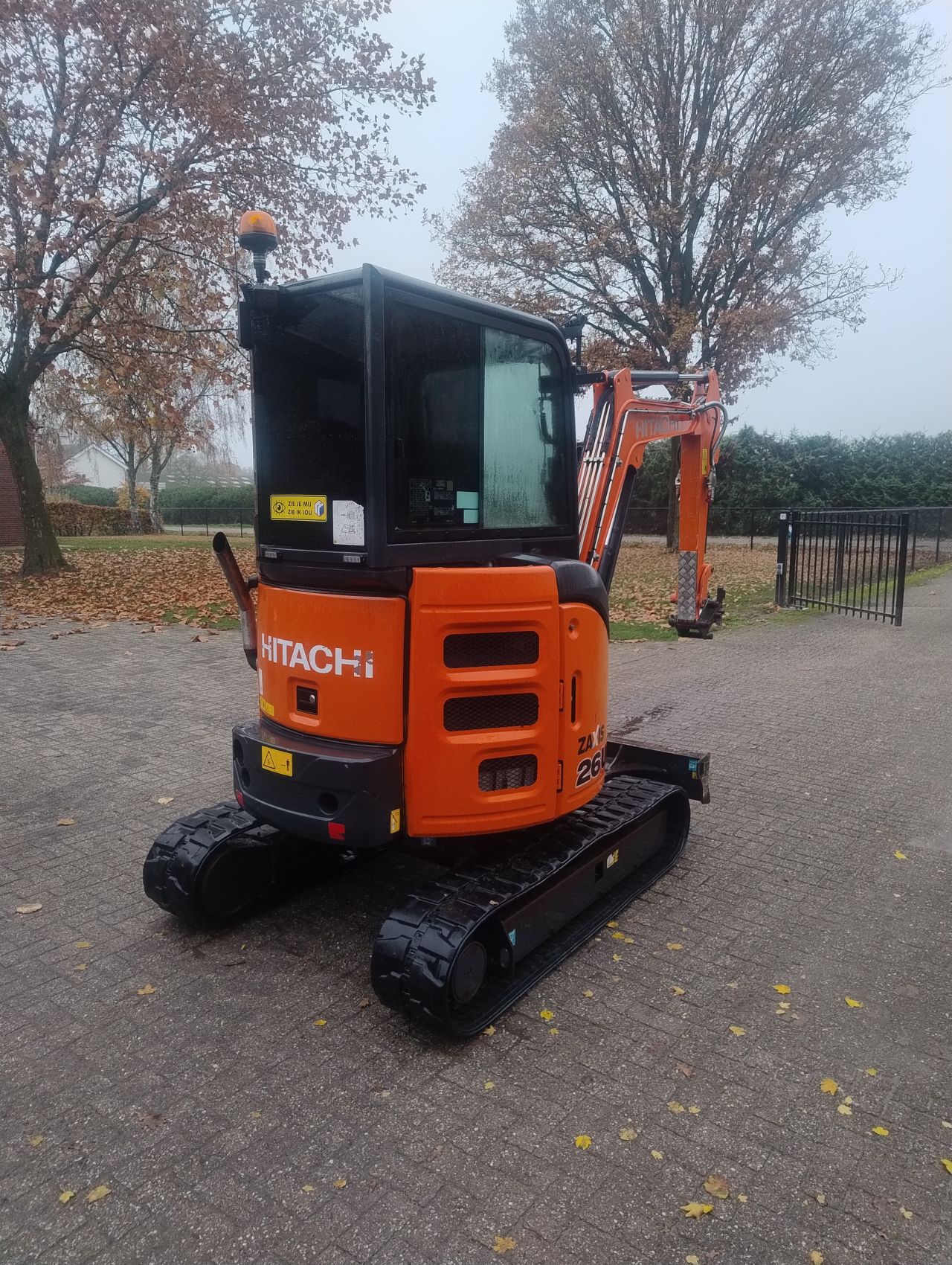 Hitachi zx26u 2018 minigraver